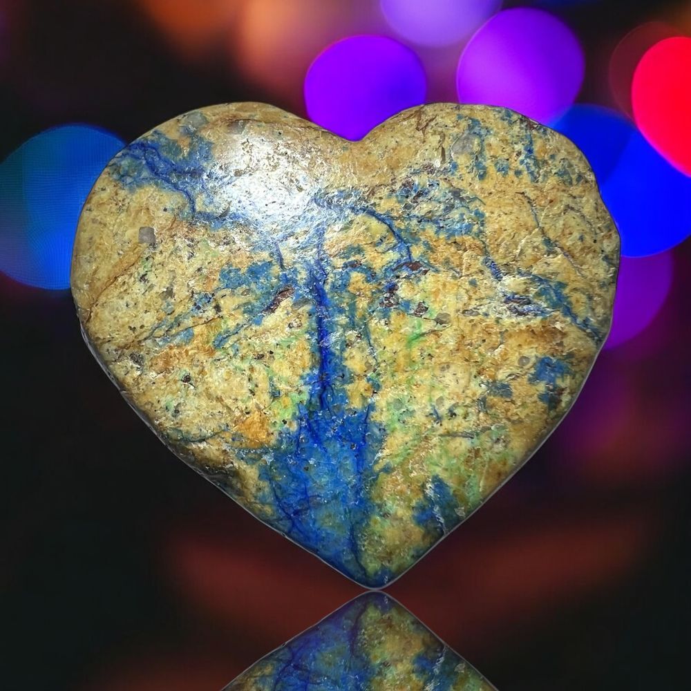 Azurite Heart Carving Meditation Stone‎